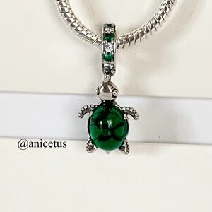 NWOT S925 Sterling Silver Murano Glass Green Sea Turtle CZ Dangle Charm